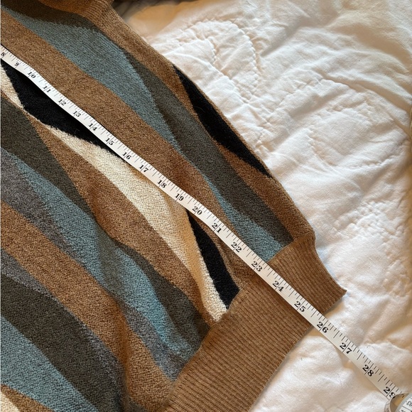 St. Croix Alpaca Sweater - Picture 11 of 12